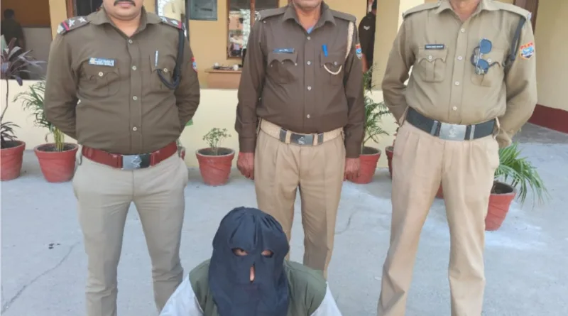 चोरी के माल के साथ शातिर चोर गिरफ्तार