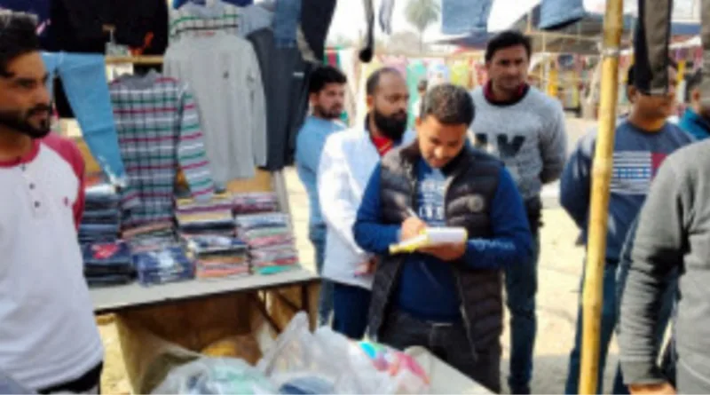 संडे बाजार में सिंगल यूज प्लास्टिक का प्रयोग करने पर 1650 रूपये का चालान
