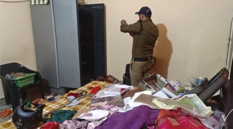 रसोई की जाली तोड जोरों ने कर डाली नकदी व कीमती सामान की चोरी