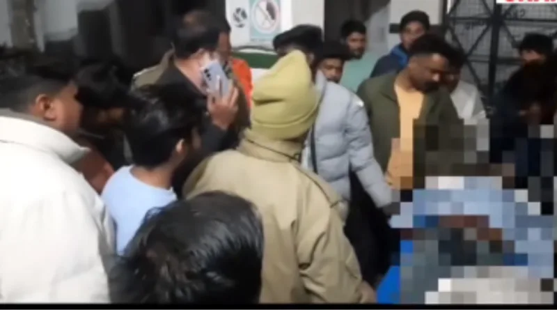 चाकू से गोद- गोद कर दी एक युवक की हत्या