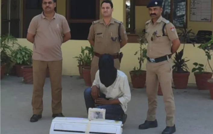कटोराताल चौकी काशीपुर पुलिस के हत्थे चढा एटीएम का शातिर चोर