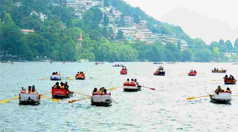 नैनीताल में सप्ताहांत के मौके पर अपेक्षा अधिक पर्यटक