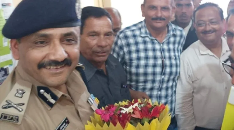 उत्तराखंड पत्रकार यूनियन अल्मोड़ा के पदाधिकारियों ने की पुलिस महानिदेशक अभिनव कुमार से शिष्टाचार भेंट