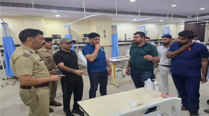 एक नामी कंपनी में फायरिंग, फायरिंग के बाद इलाके में हड़कंप