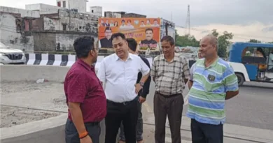 अधिशासी अभियंता सहित एसडीएम ने किया महाराणा प्रताप चौक स्थित रेलवे ओवर ब्रिज (आरओबी) का निरीक्षण