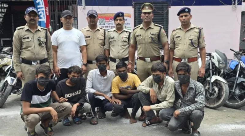 चोरी की 12 मोटरसाइकिलों संग 06 अभियुक्तों को वनभूलपुरा पुलिस ने किया गिरफ्तार
