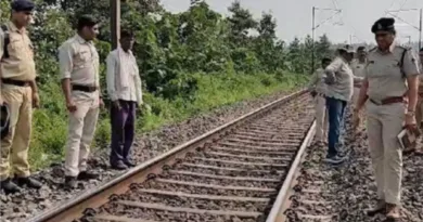 रेलवे ट्रैक को नुकसान पहुंचाने की साजिश, ट्रैक पर मिला डेटोनेटर, मचा हड़कम्प