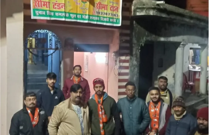 वार्ड नंबर-28 पार्षद प्रत्याशी श्रीमती सीमा टण्डन ने किया अपने कार्यालय का शुभारंभ