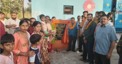 विभिन्न वार्डों में एक करोड़ 17 लाख रुपए की लागत से नालियों सहित बनने वाली 9 सड़कों का शिलान्यास
