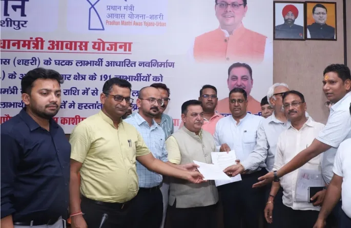 भू व्यवसाइयों और विकास प्राधिकरण के अधिकारियों के बीच खुली बैठक