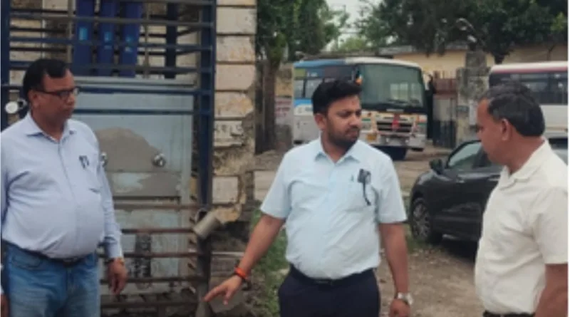जिलाधिकारी ने दिये बस अड्डा काशीपुर में सभी व्यवस्थाए दुरूस्थ कराने के निर्देश