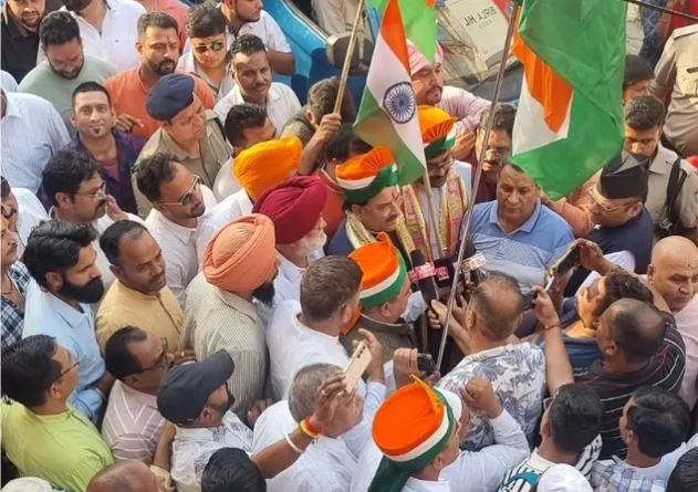 भारतीय जनता पार्टी ने निकाली विशाल तिरंगा शौर्य सम्मान यात्रा निकाली