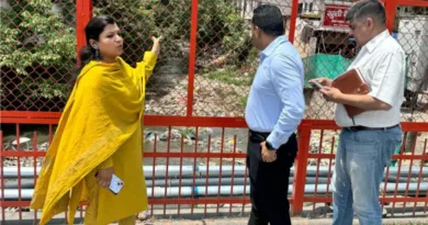 नगर आयुक्त नगर निगम नमामि बंसल द्वारा शहर में स्वच्छता एवं ड्रेनेज व्यवस्था को लेकर व्यापक फील्ड निरीक्षण किया