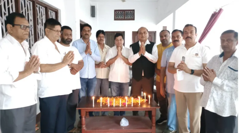 अहमदाबाद प्लेन क्रैश हादसे पर दुख प्रकट करते हुए दी श्रद्धांजलि