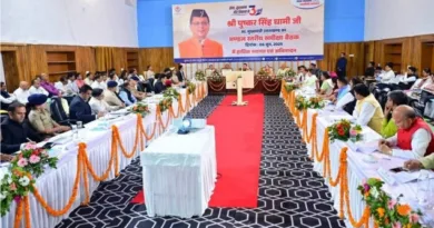 बड़ी खबर - मुख्यमंत्री की समीक्षा बैठक में काशीपुर के एक अधिकारी पर गिरी गाज, सस्पेंड करने के निर्देश