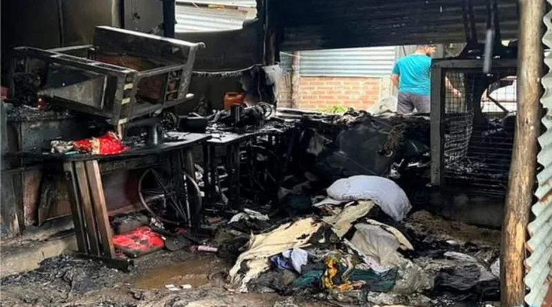 घर में चार्जिंग पर लगी ई-स्कूटी की बैटरी में अचानक धमाका, सारा घरेलू सामान जलकर नष्ट