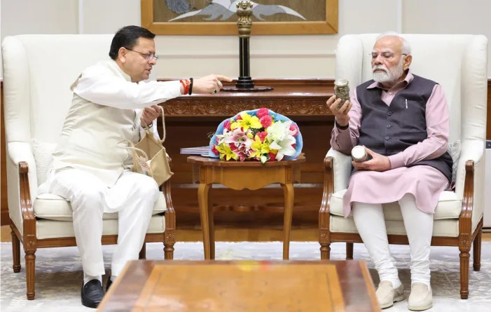 मुख्यमंत्री ने नई दिल्ली में प्रधानमंत्री नरेंद्र मोदी से की शिष्टाचार भेंट