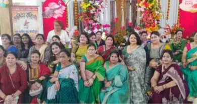 महिलाओं ने तीज के गीतों के साथ सावन के झूलों का जी भरकर आनंद