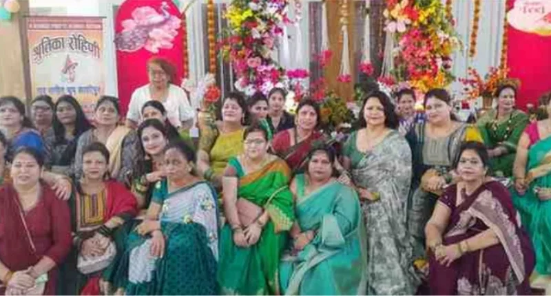 महिलाओं ने तीज के गीतों के साथ सावन के झूलों का जी भरकर आनंद