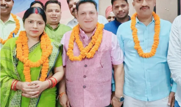 ब्लॉक प्रमुख पद हेतु भाजपा प्रत्याशी श्रीमती चन्द्रप्रभा ने किया अपना नामांकन-पत्र दाखिल