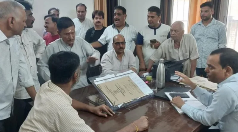 स्मार्ट मीटर पर उपभोक्ता ने किया विरोध