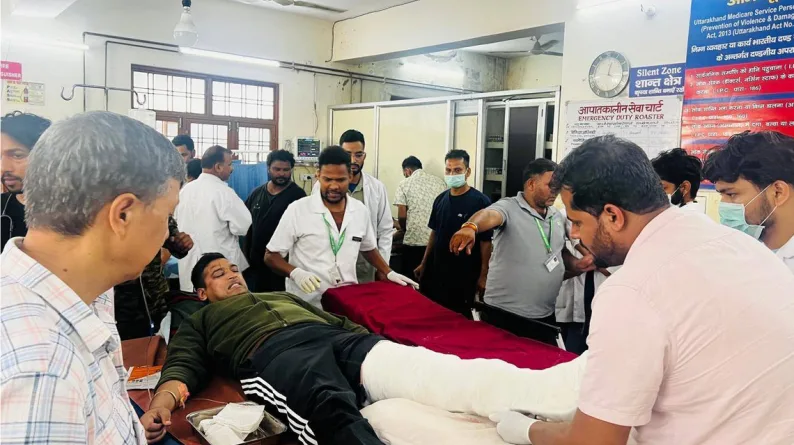 स्वास्थ्य विभाग उत्तराखण्ड की टीमें तेजी से राहत और चिकित्सा सेवा कार्यों में जुटी