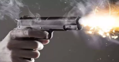 छात्र ने अपने ही शिक्षक पर तमंचे से झोंका फायर