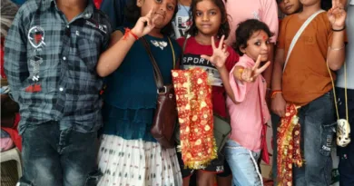 मां दुर्गा की आठवीं शक्ति के रूप की पूजा- कन्या पूजन में घर-घर भोग लगा रही छोटी-छोटी कन्या