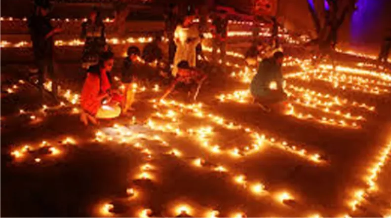 काशीपुर: ऐतिहासिक द्रोण सागर 31 हजार दीपों की झिलमिल रोशनी से जगमगा उठा