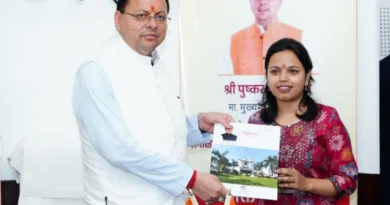 मुख्यमंत्री ने किये नव-चयनित सहायक समीक्षा अधिकारी एवं समीक्षा अधिकारियों को नियुक्ति पत्र वितरित