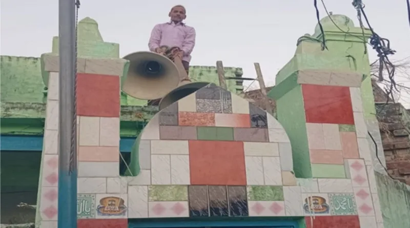 मस्जिदों, चर्चों, मंदिरों से पुलिस ने उतरवाये लाउडस्पीकर, चैकिंग अभियान जारी