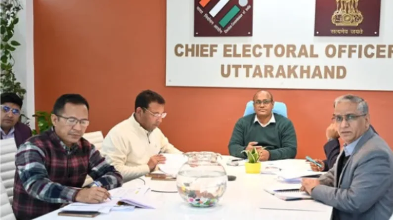 मुख्य निर्वाचन अधिकारी - DM, ERO और BLO मतदाताओं के बीच अपनी पहुंच सुनिश्चित करें