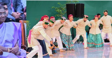 राष्ट्रपति द्रौपदी मुर्मू ने राष्ट्रपति निकेतन में सांस्कृतिक संध्या में लोकसंगीत का आनंद उठाया