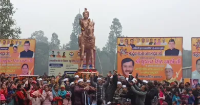 मुख्यमंत्री ने गदरपुर में 9 फीट ऊँची एवं 11कुंटल की अष्टधातु से बनी बुक्सा जनजाति समाज के श्रद्धेय महापुरुष राजा जगतदेव जी की प्रतिमा का लोकार्पण किया