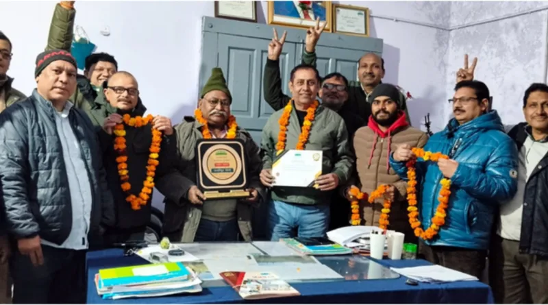 काशीपुर डिपो के सीनियर फोरमैन को सर्वाधिक डीजल औसत निकालने पर मुख्यमंत्री ने किया सम्मानित