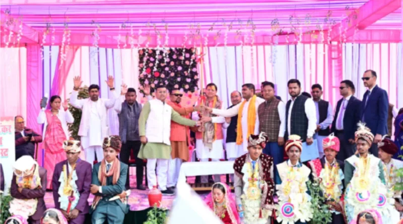 मुख्यमंत्री ने श्री गौरी शंकर महादेव मन्दिर प्रांगण में सामूहिक विवाह समारोह में किया प्रतिभाग