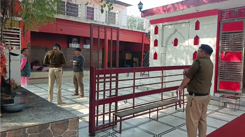प्राचीन अटरिया माता मंदिर में तड़के चोरी की घटना से मचा हड़कंप