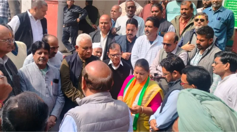 तहसीलदार का घेराव कर महाराणा प्रताप चौक से हेमपुर गौशला मोड तक बुरी तरह क्षतिग्रस्त नेशनल हाईवे को ठीक कराए जाने की मांग