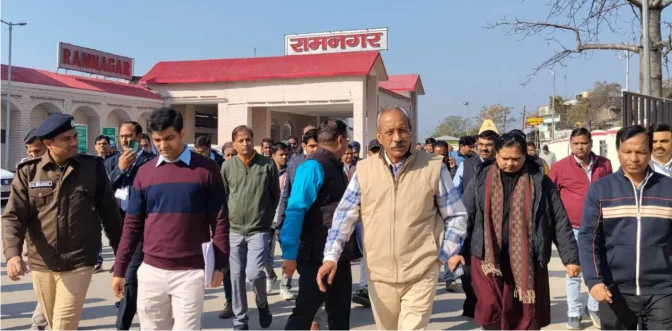 महाप्रबंधक, पूर्वाेत्तर रेलवे ने किया रामनगर रेलवे स्टेशन का गहन संरक्षा निरीक्षण
