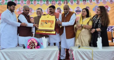 राज्यपाल संतोष गंगवार ने  लौह पुरूष सरदार बल्लभ भाई पटेल की नवनिर्मित प्रतिमा का लोकार्पण