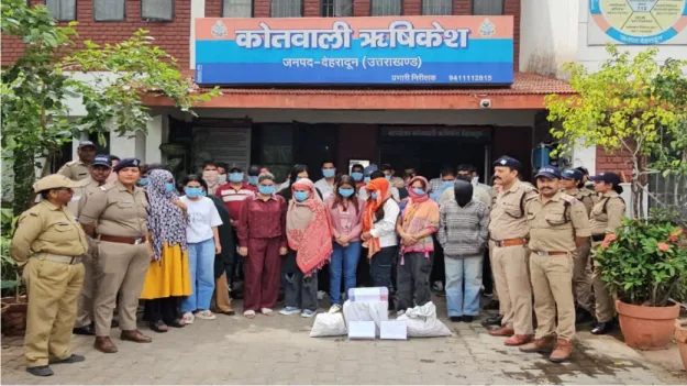 बड़ी कार्यवाही: अवैध कैसीनो का पर्दाफाश, पूरी चौकी सस्पेंड, 40 आरोपी गिरफ्तार