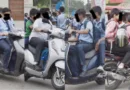 नाबलिग छात्र-छात्राऐं स्कूटर के हैंडल थामे सड़कों पर भर रहे रफ्तार, जिम्मेदार बेखबर