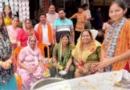 श्री विवेक प्रेम ट्रस्ट ने बांटा श्रद्धालुओं के लिए खिचड़ी एवं शरबत का प्रसाद