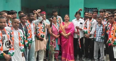 अल्का पाल ने नेतृत्व में दर्जन युवाओं ने कांग्रेस की सदस्यता ग्रहण