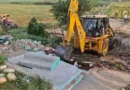 नानकमत्ता में सिंचाई विभाग की भूमि पर बनी अवैध मजार हटाई गई