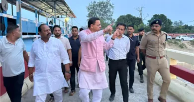 मुख्यमंत्री ने किया भारत-नेपाल सीमा स्थित लोहियाहैड क्षेत्र का निरीक्षण