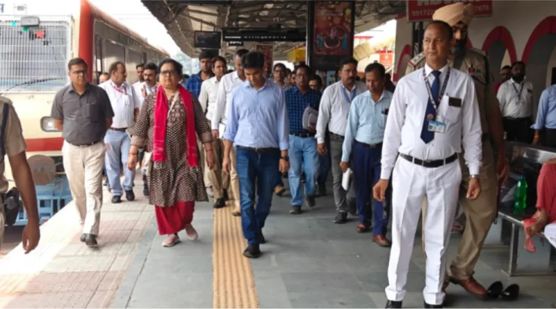 मंडल रेल प्रबंधक सुश्री वीणा सिन्हा ने किया इज्जतनगर-रामनगर रेलखंड का विंडो ट्रेलिंग के माध्यम से विस्तृत संरक्षा निरीक्षण