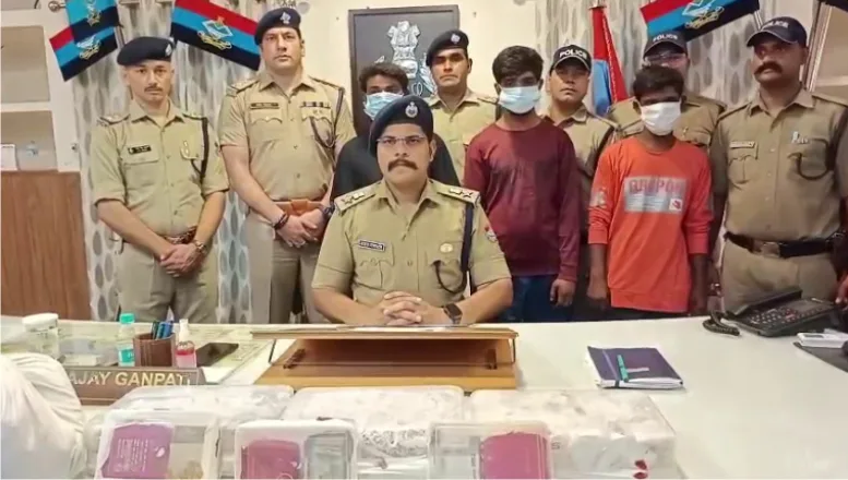 ज्वेलरी चोरी का खुलासा, तीन शातिर चोर गिरफ्तार