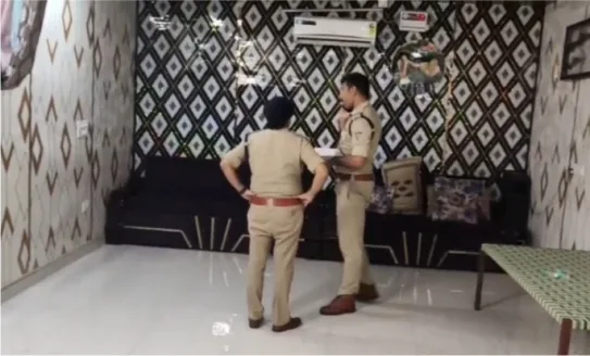 ऑफिस में घुसकर बदमाशों ने की बंदूक के दम पर लाखों रुपये की नकदी और कीमती सामान लूट