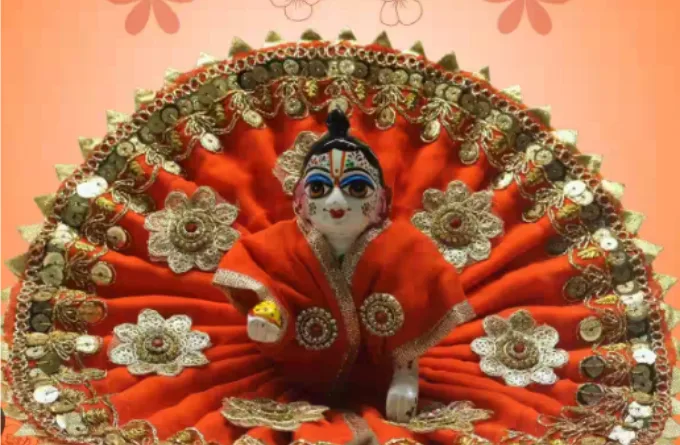 श्रीकृष्ण जन्मोत्सव से पहले बाजारों में रौनक, मथुरा-वृंदावन शैली की पोशाकों और श्रृंगार सामग्री को लेकर श्रद्धालुओं में खासा उत्साह
